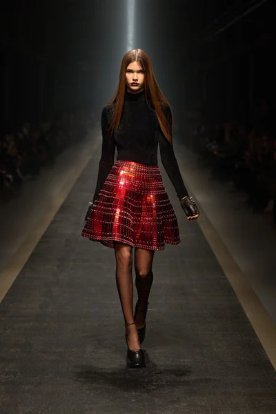 Look 53